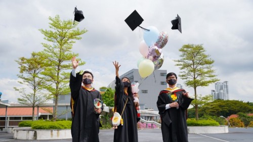 新加坡理工大学工程技术教育